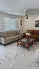 2345 NW 182nd Terrace in Miami Gardens, FL - Building Photo - Building Photo