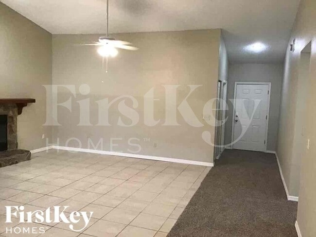 4718 Westwind Dr in Plant City, FL - Building Photo - Building Photo