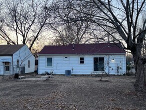 1702 S Green St in Wichita, KS - Building Photo - Building Photo