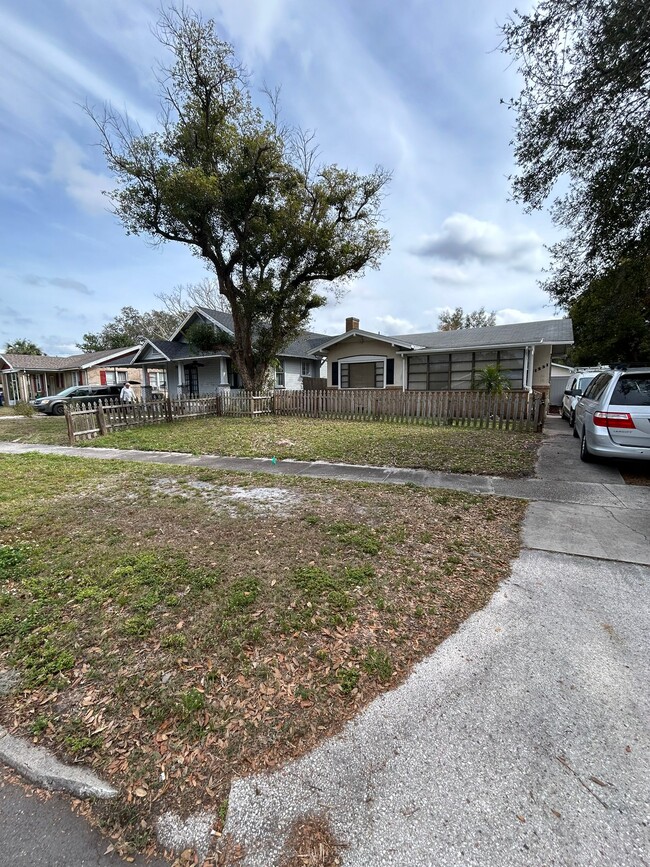 1531 E Elm Rd, Unit A in Lakeland, FL - Building Photo - Building Photo