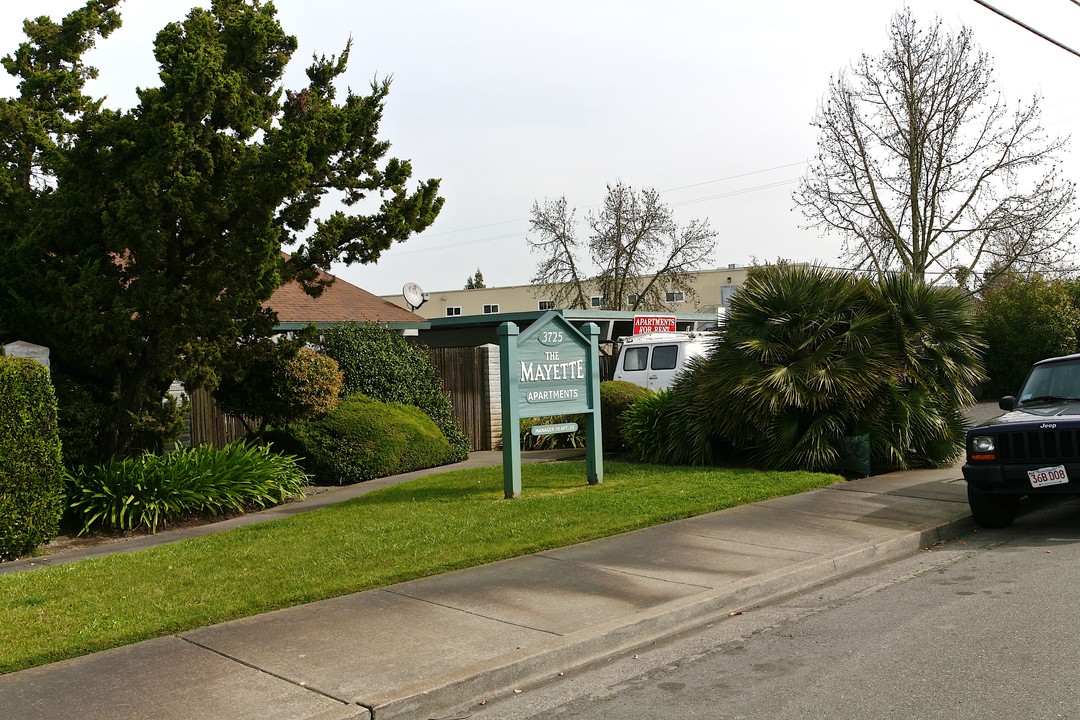 The Mayette Apartments in Santa Rosa, CA - Building Photo