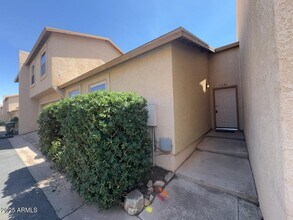 1285 Leon Way in Sierra Vista, AZ - Building Photo - Building Photo