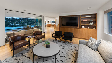 7551 Hermes Dr in Los Angeles, CA - Building Photo - Building Photo