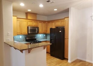 3245 Dublin Blvd in Dublin, CA - Building Photo - Building Photo