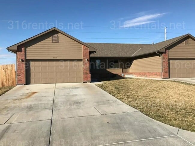 property at 8462 Granite Ct