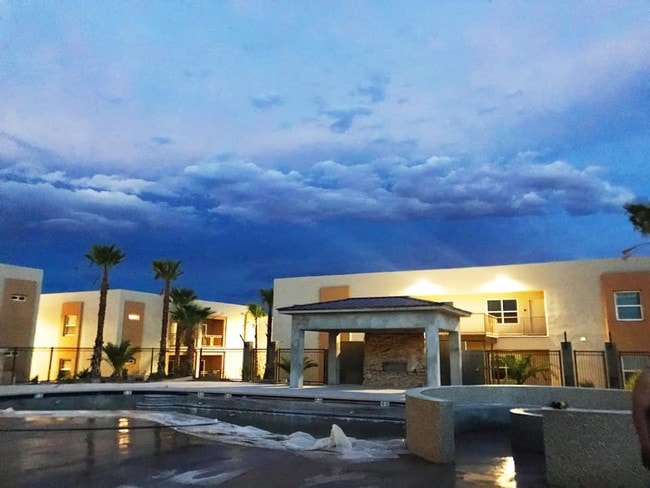 Sonoma Pointe Apartments in Las Cruces, NM - Foto de edificio - Building Photo