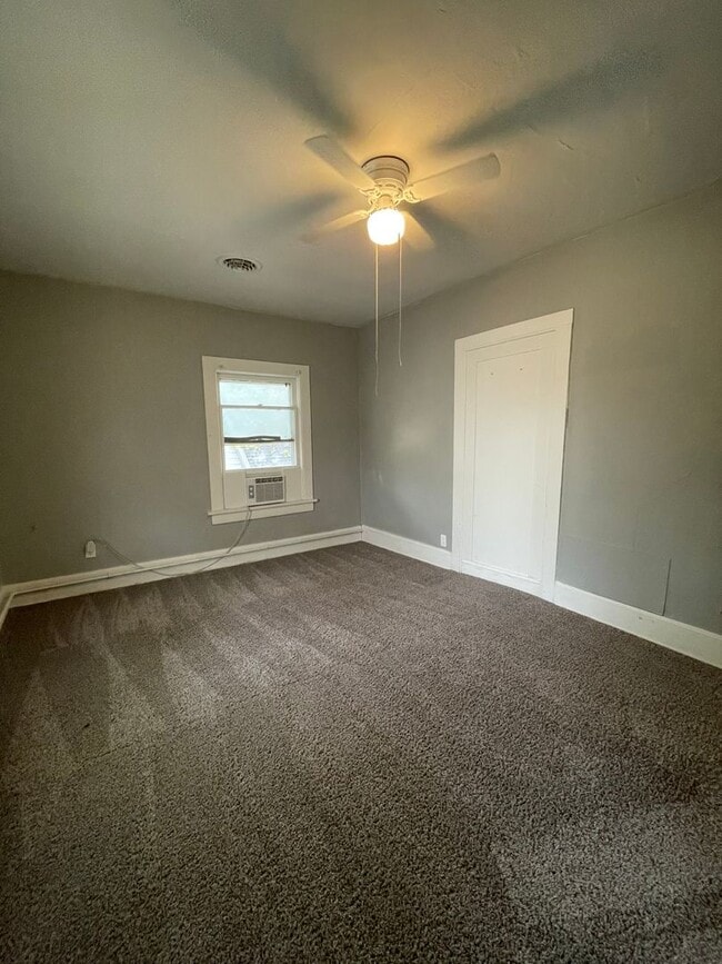 502 Neosho St in Emporia, KS - Building Photo - Building Photo