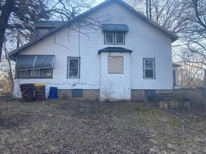 3016 School St in Rockford, IL - Building Photo - Building Photo