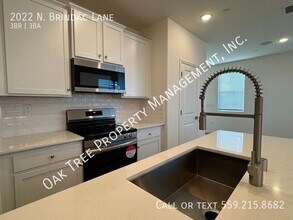 2022 N Brindac Ln in Clovis, CA - Building Photo - Building Photo