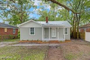 2908 Broadway Ave in Jacksonville, FL - Building Photo