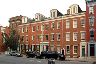 111 E Market St in York, PA - Foto de edificio - Building Photo