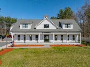 52-54 Windham Rd in Pelham, NH - Building Photo - Building Photo