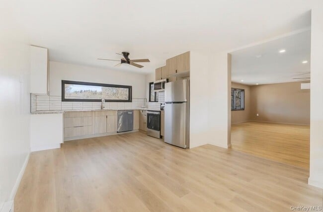 property at 5167 US-209