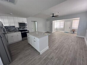 209 SW 5th St in Dania Beach, FL - Building Photo - Building Photo
