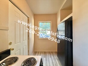 110 S Cowen St Exd in Garrett, IN - Building Photo - Building Photo