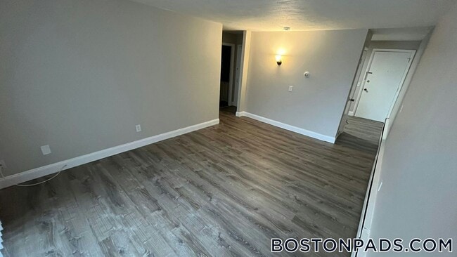 10 Henry Terrace in Worcester, MA - Building Photo - Building Photo
