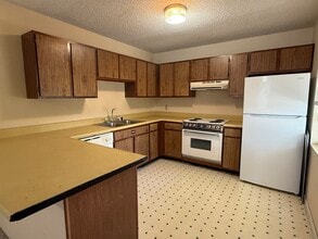 210 Gloria St in Thibodaux, LA - Building Photo - Building Photo