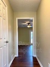 5297 Breckenwood Dr in Memphis, TN - Building Photo - Building Photo