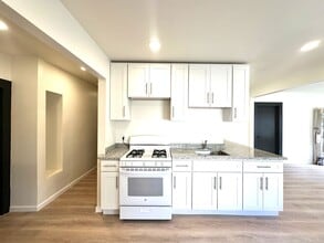 17 Cambridge Ave in San Leandro, CA - Building Photo - Building Photo