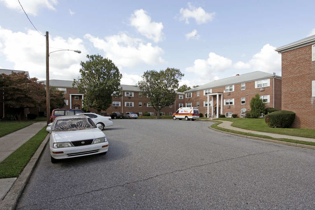 Beyerwood Apartments in Philadelphia, PA - Building Photo