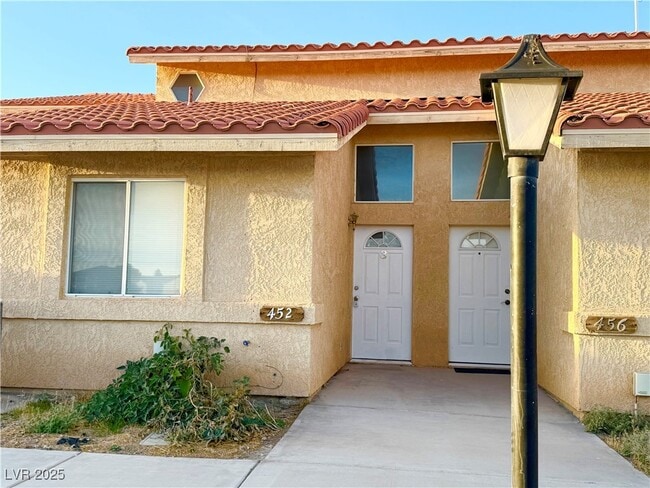 property at 452 Comstock Ave