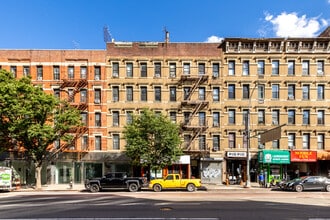 1748 1st Ave in New York, NY - Building Photo - Building Photo