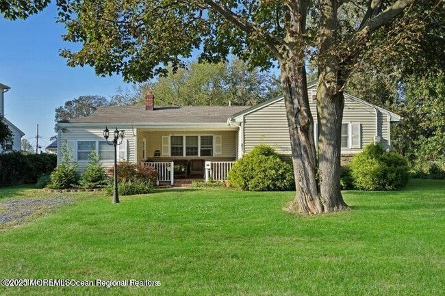 property at 81 Berry Pl