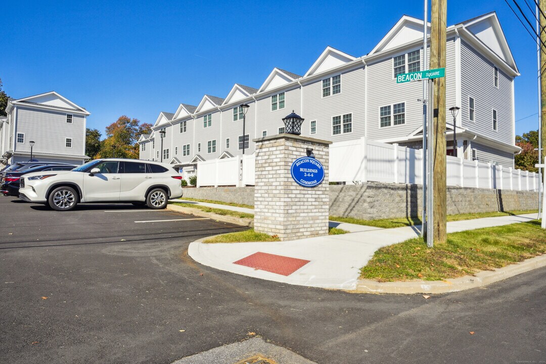 2 Beacon Square-Unit -8 in Fairfield, CT - Building Photo
