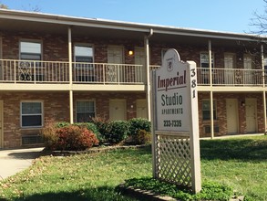 Imperial Studio Apartments in Lexington, KY - Building Photo - Building Photo