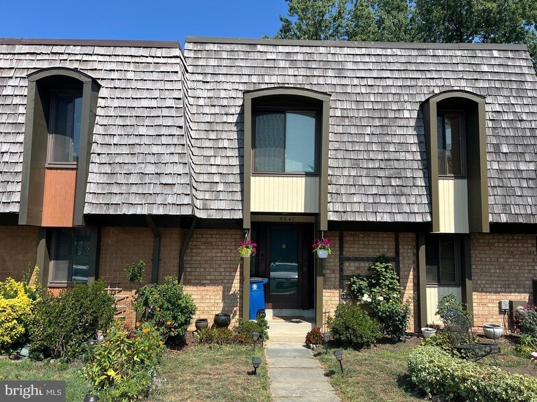 9547 Fern Hollow Way in Gaithersburg, MD - Building Photo