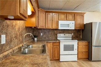 43 Rivulet St in Woonsocket, RI - Building Photo - Building Photo