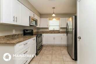 1027 Spring Garden St in Altamonte Springs, FL - Building Photo - Building Photo