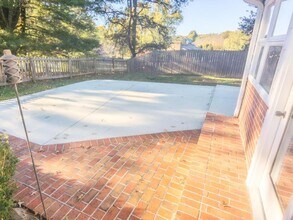 122 Maxwell Dr in Bristol, TN - Building Photo - Building Photo