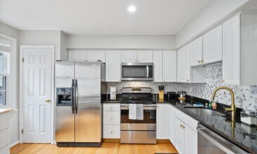 5073 9th St S in Arlington, VA - Building Photo - Building Photo