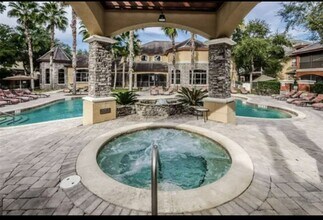 2249 Portofino Pl, Unit 2213 in Palm Harbor, FL - Foto de edificio - Building Photo