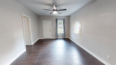 112 S Chandler Ave in DeLand, FL - Foto de edificio - Building Photo