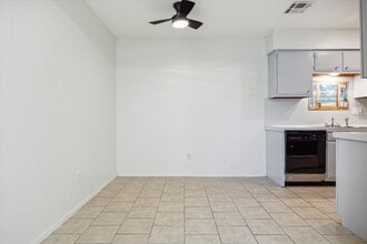 2007 Old W Pl in Round Rock, TX - Building Photo - Building Photo