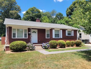 1012 Madison Ave in Winston-Salem, NC - Building Photo - Building Photo