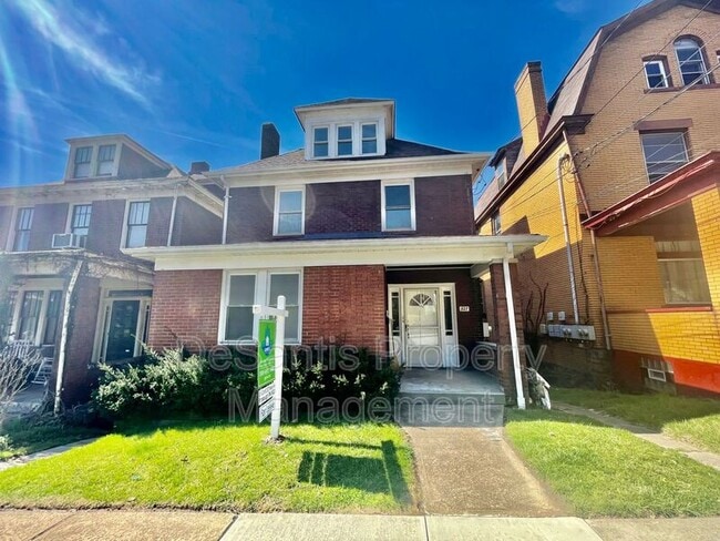 527 Halsey Ave in Pittsburgh, PA - Building Photo - Building Photo