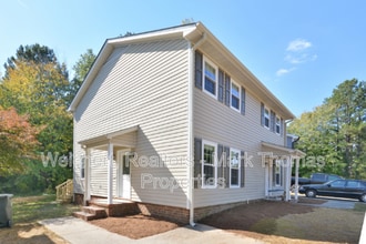 210 Bridgefield Pl in Durham, NC - Building Photo - Building Photo