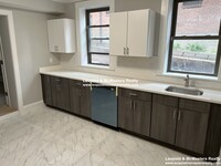 72 Longwood Ave, Unit A in Brookline, MA - Building Photo - Building Photo