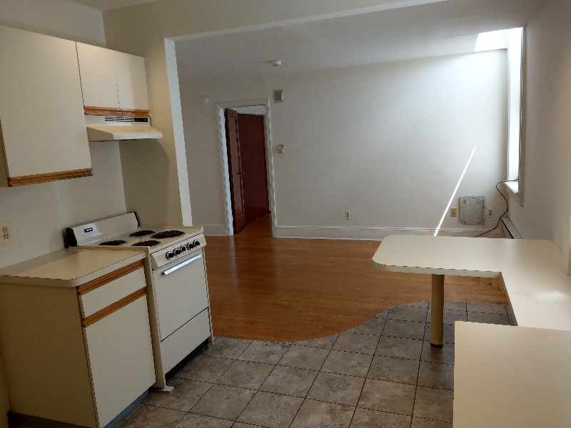 83 Main St in Little Falls, NJ - Building Photo