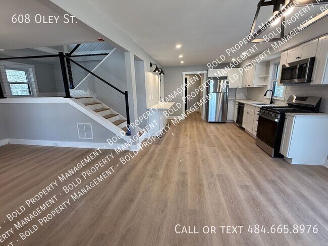 608 Oley St in Wyomissing, PA - Foto de edificio - Building Photo