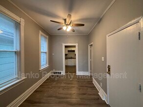 7636 S Drexel Ave in Chicago, IL - Building Photo - Building Photo