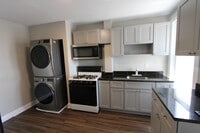 2929 Baker St photo'