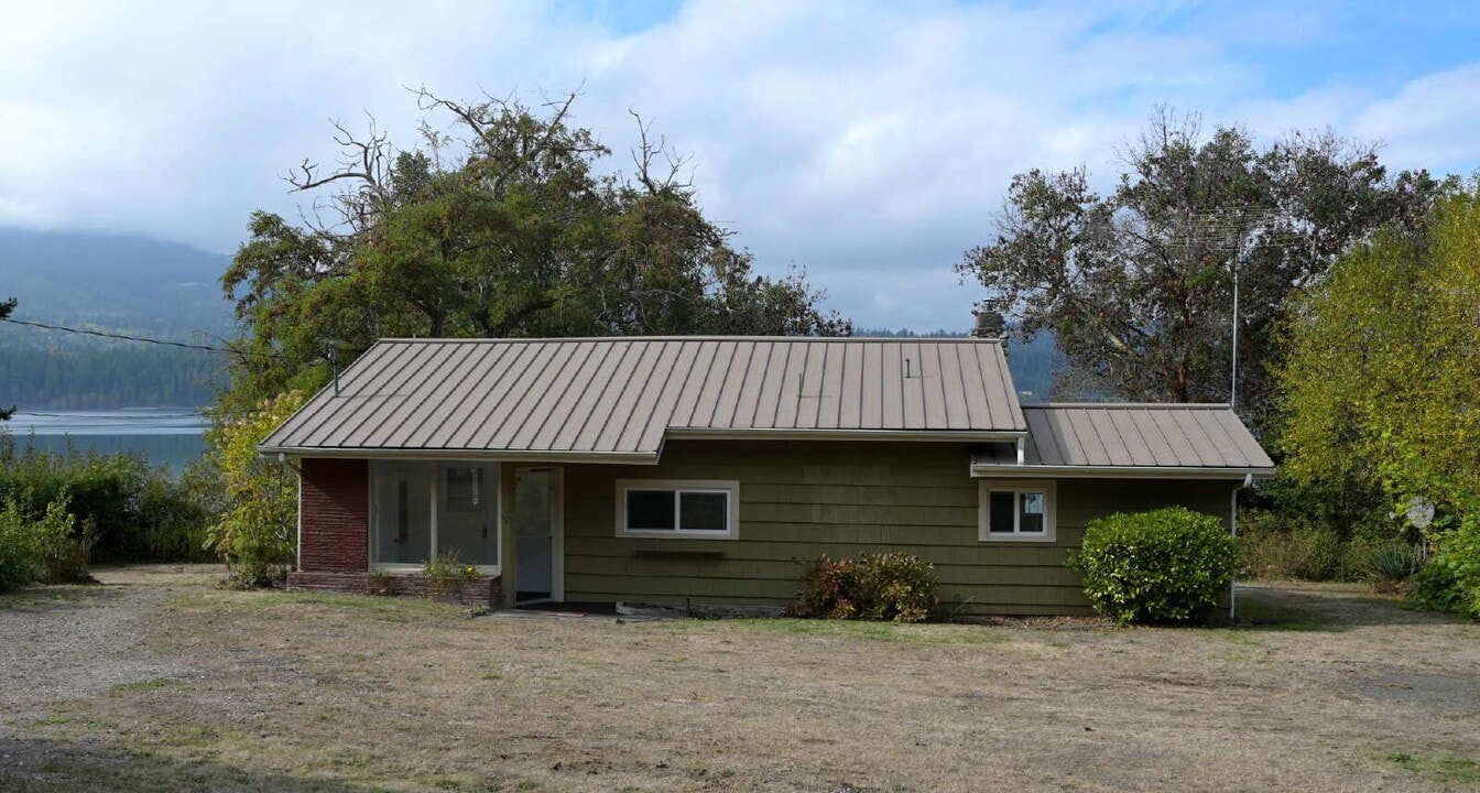 253 Hardwick Rd in Sequim, WA - Building Photo