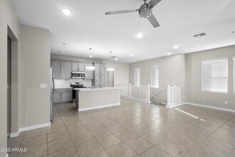 155 N Lakeview Blvd in Chandler, AZ - Building Photo - Building Photo