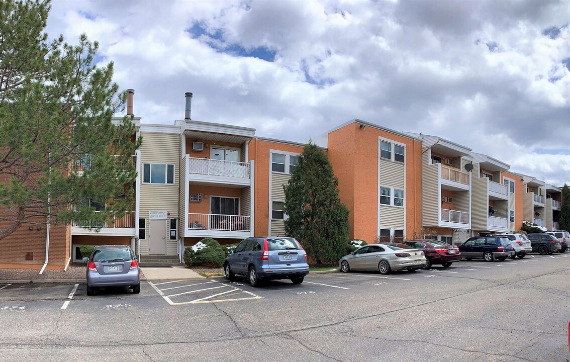 1350 Golden Cir in Golden, CO - Building Photo