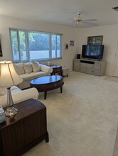 715 Neapolitan Way, Unit 715 in Naples, FL - Building Photo - Building Photo