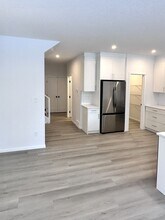 7741-174A 174A Ave NW in Edmonton, AB - Building Photo - Building Photo